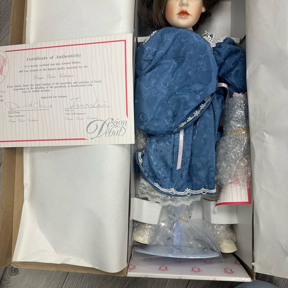 15 Porcelain Dolls New In Box - Picture 12 of 16